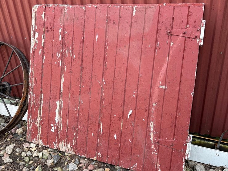 wood-barn-door-image-2