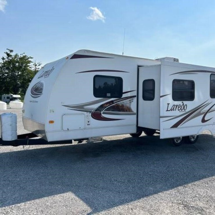 2010 Keystone Laredo 28RBS T/A Travel Trailer 4YDT