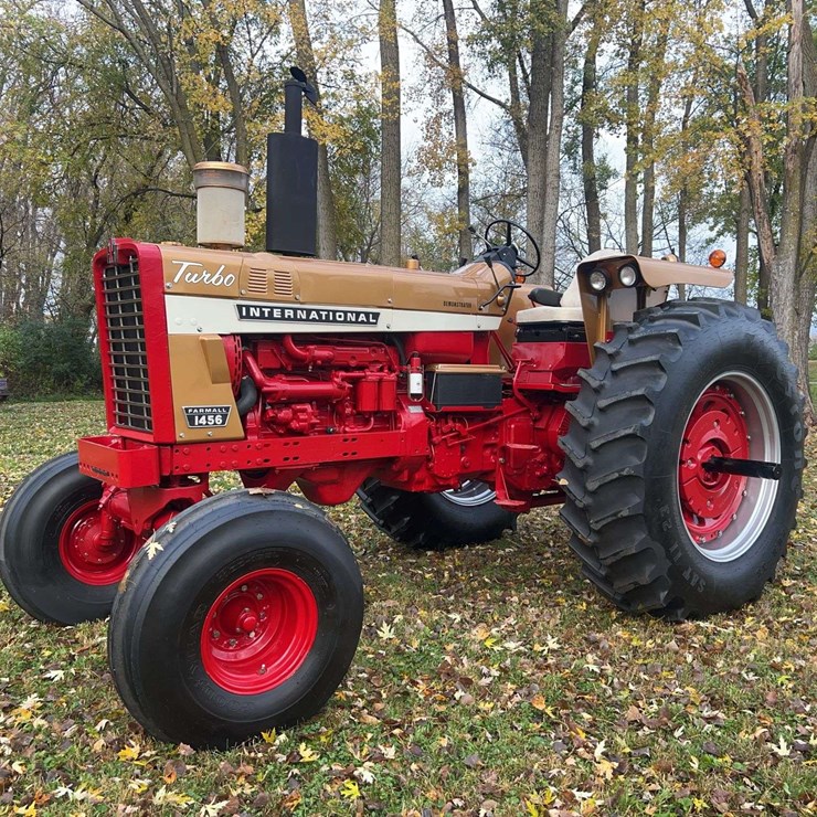 1970 1456 Farmall Row Crop Golden Demonstrator