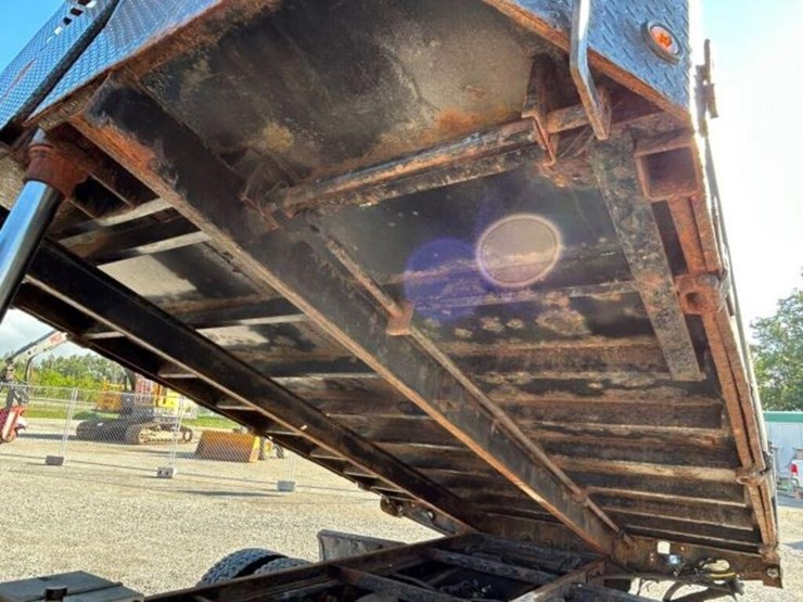 2012-ford-f550-xl-image-64