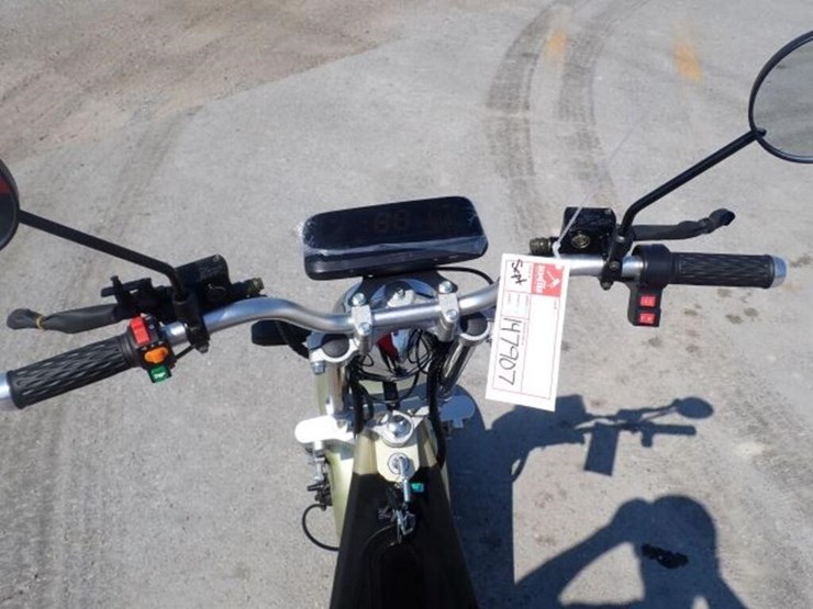 2024-shansu-youpi-60v-electric-tricycle-r36cp3010r-image-11