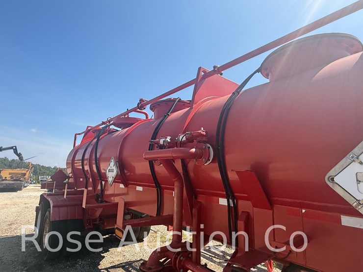 2006-worley-vacuum-trailer-4,000gal-(new-kent,-va)-image-20