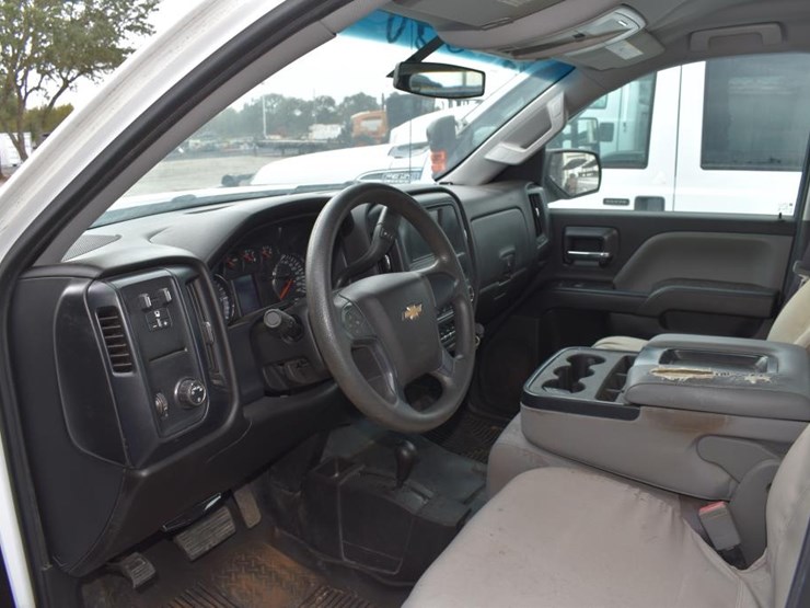 2017-chevrolet-1500-image-6