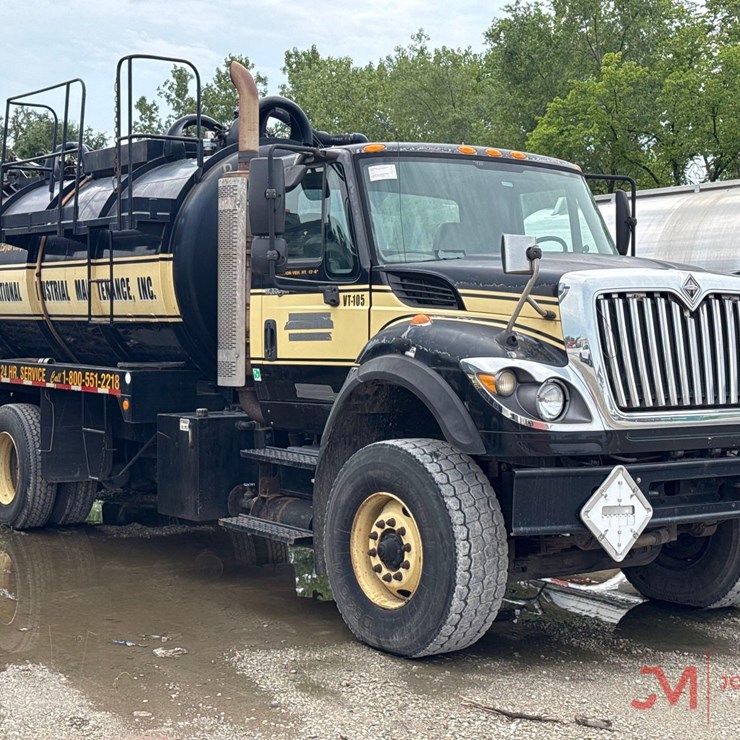 2009 INTERNATIONAL 7600