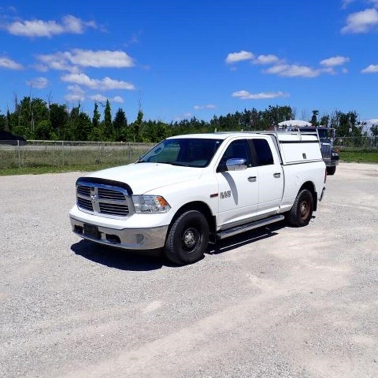 2016 DODGE 1500