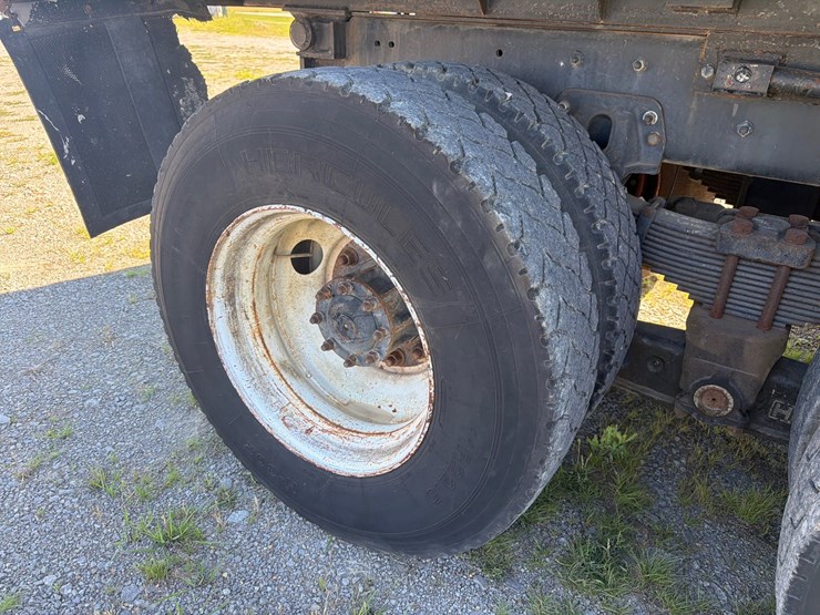 2006-caterpillar-c13-image-14