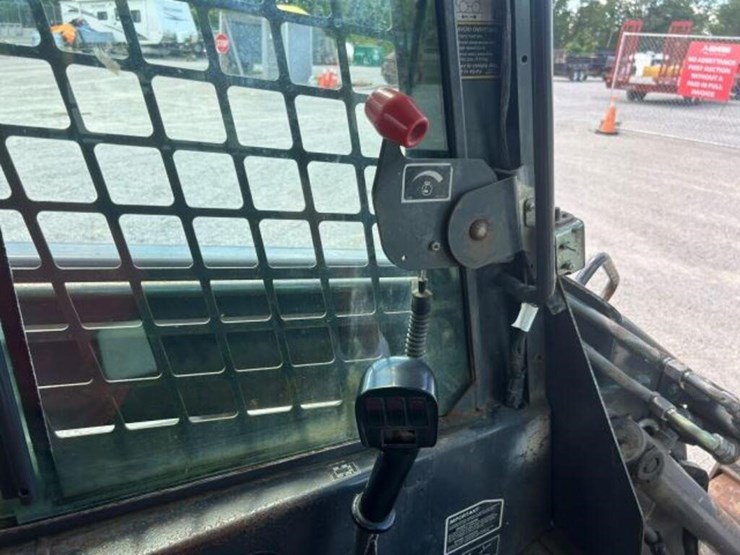 2003-new-holland-ls170-image-16