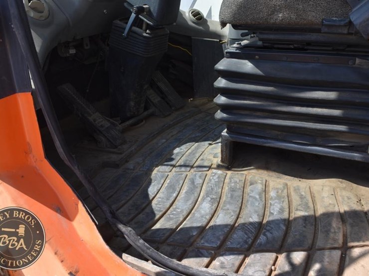 2006-doosan-dl400-image-56