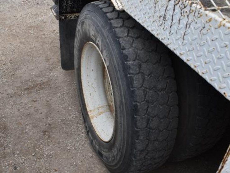 2009-ford-f750-image-4
