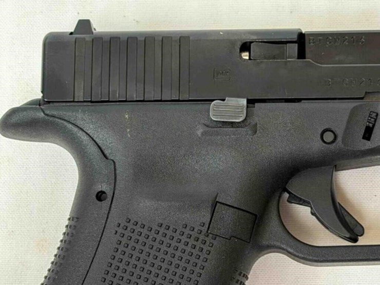 glock-model-45-9mm-pistol-image-11