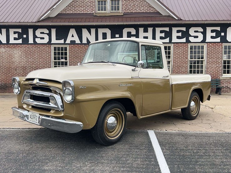 1957-international-a100-image-2