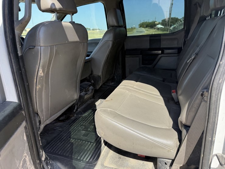 2018-ford-f350-image-16