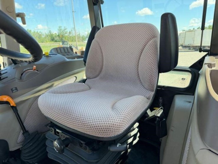 2015-john-deere-5085e-image-22