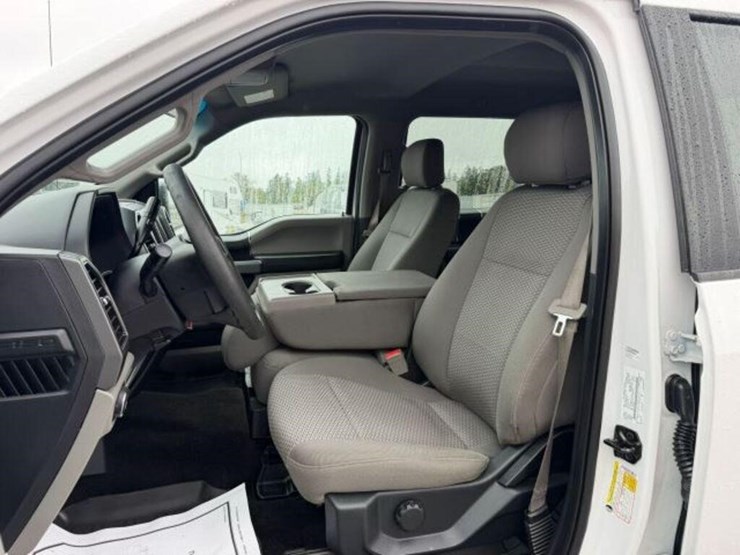 2018-ford-f150-xlt-image-18
