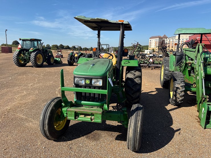 john-deere-5065e-image-2