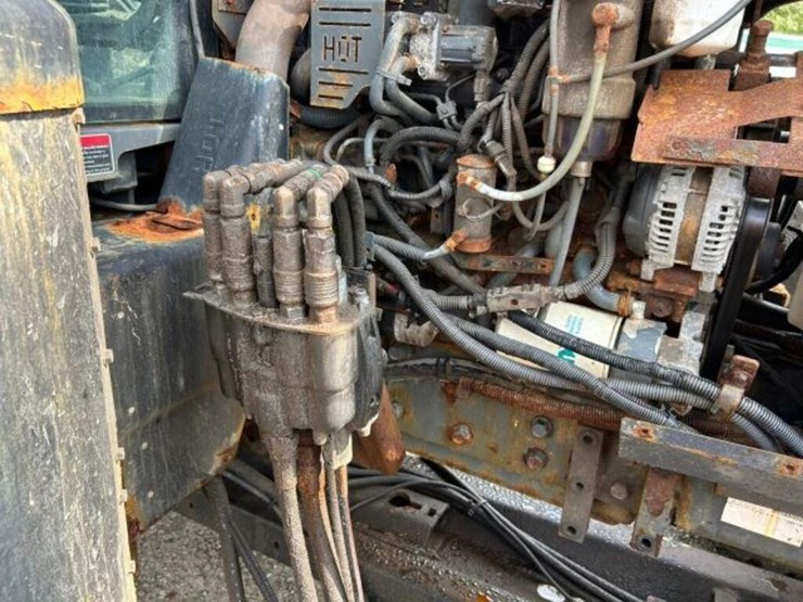 2018-kubota-m6-141-image-34
