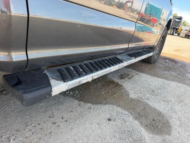 2018-ford-f150-xlt-image-43