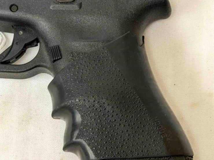 glock-22-40cal-pistol-image-15