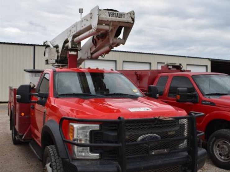 2017-ford-f550-image-2