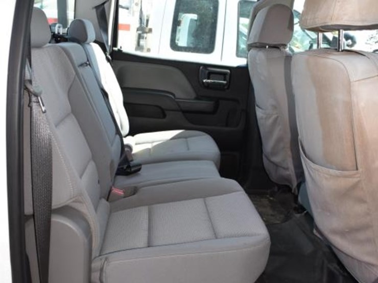 2018-chevrolet-1500-image-7