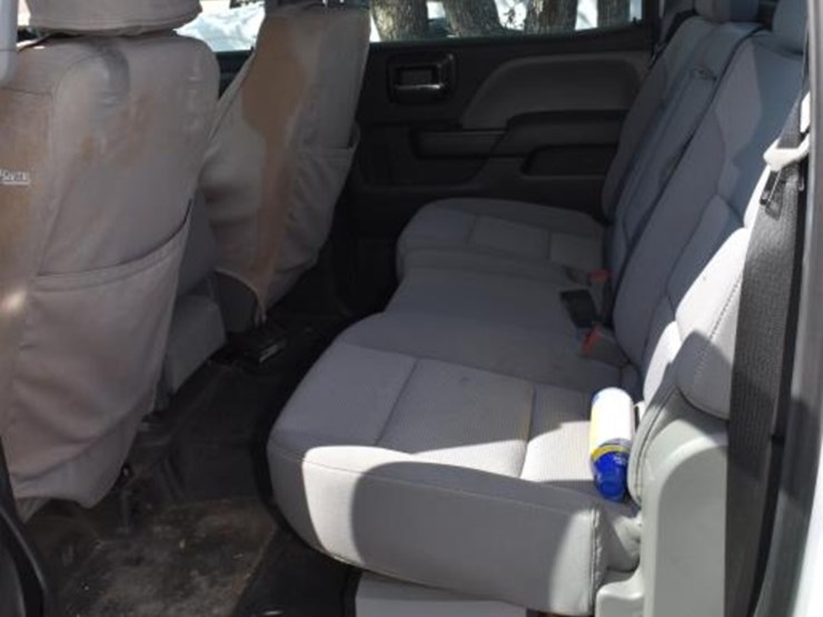 2018-chevrolet-1500-image-15