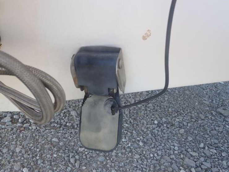 1999-donzi-z22-22-ft-bowrider-dnar1087c999-image-19
