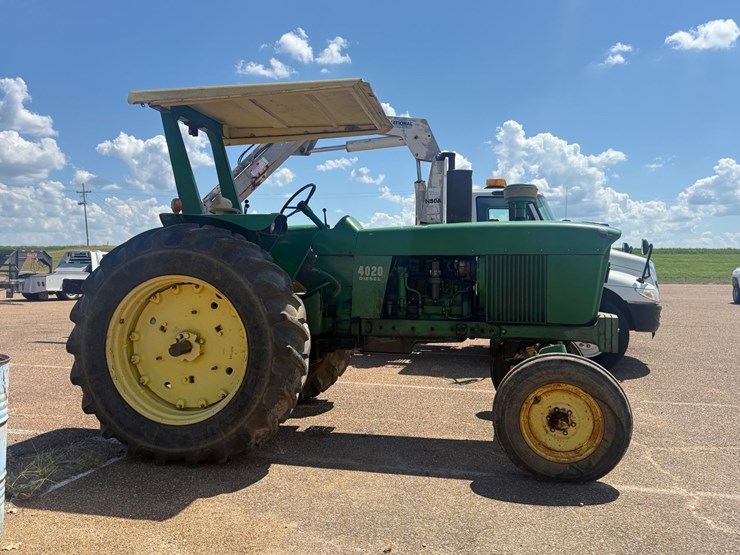 john-deere-4020-image-5