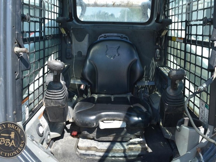 2016-bobcat-t770-image-42