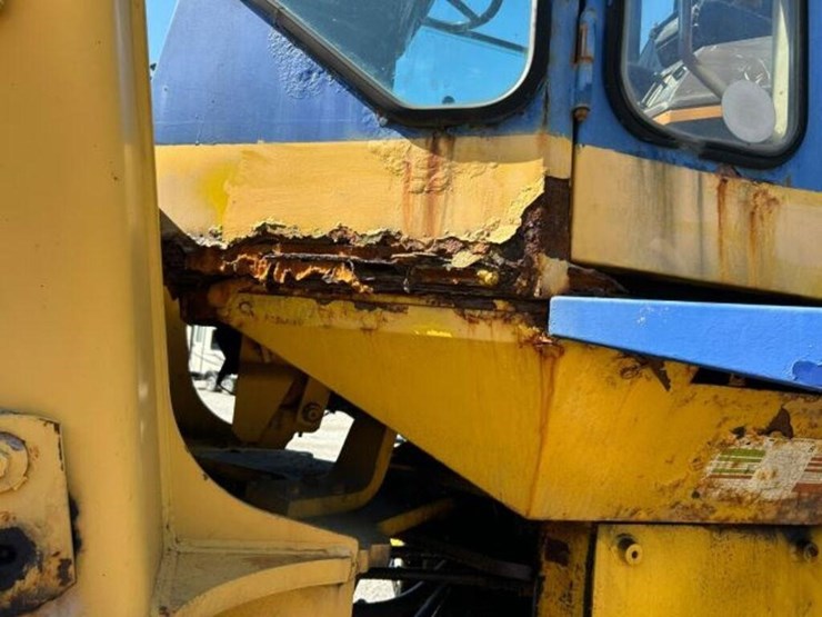 1989-komatsu-wa320-1-image-58