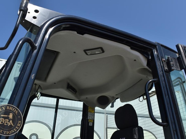 2021-caterpillar-906m-image-32