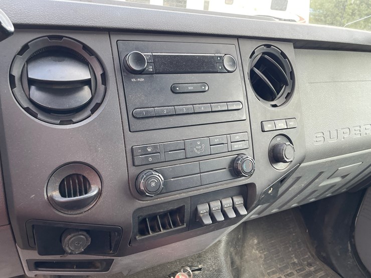 2015-ford-f650-image-39