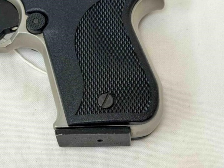 phoenix-arms-hp22-22lr-pistol-image-6