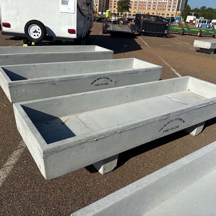 #9684 • 3 X 10 Feed Trough