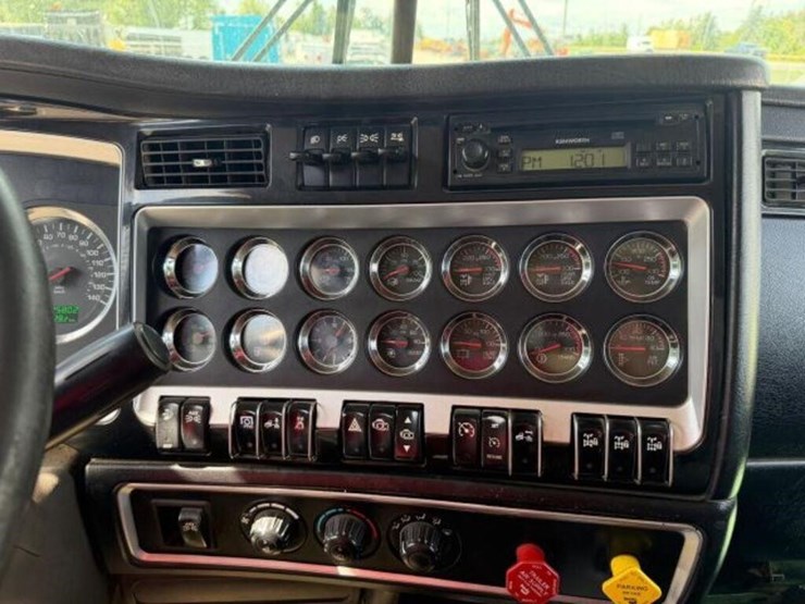 2009-kenworth-t800-image-17