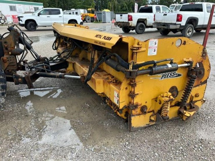 2018-kubota-m6-141-image-42