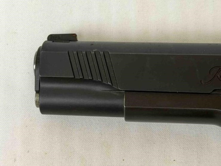 kimber-tactical-custom-ii-45acp-pistol-image-6