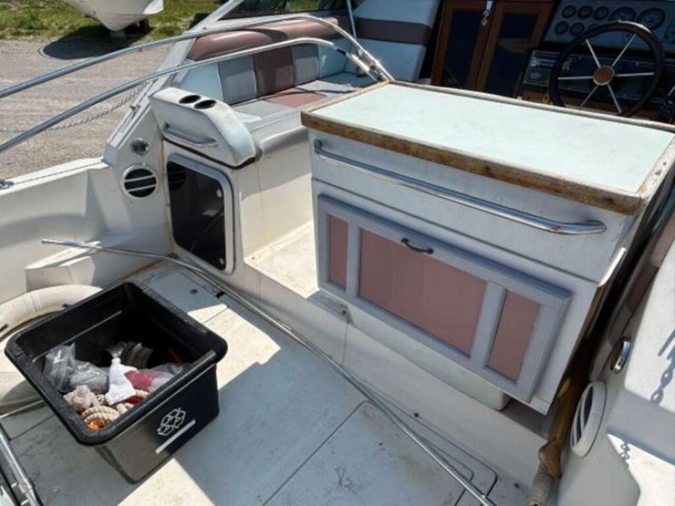 1988-doral-cavalier-24-ft-cabin-cruiser-2dba1303c8-image-55