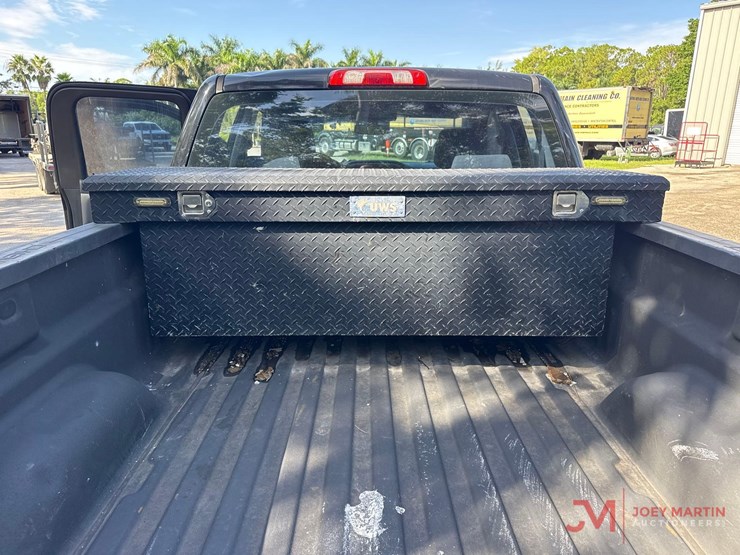 2015-chevrolet-silverado-1500-image-15
