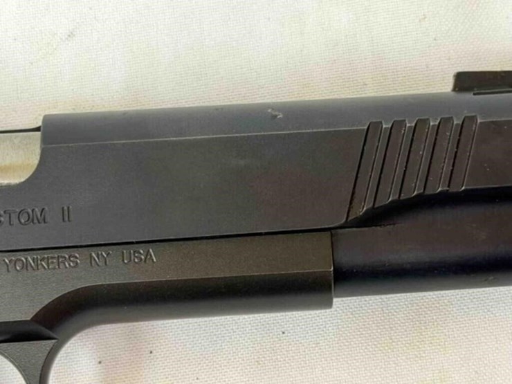 kimber-tactical-custom-ii-45acp-pistol-image-12