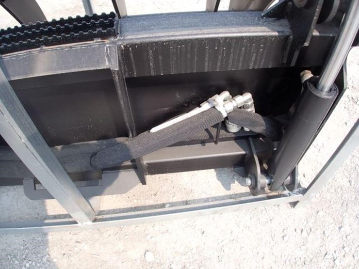 unused-greatbear-78-in.-heavy-root-grapple-rake-image-17