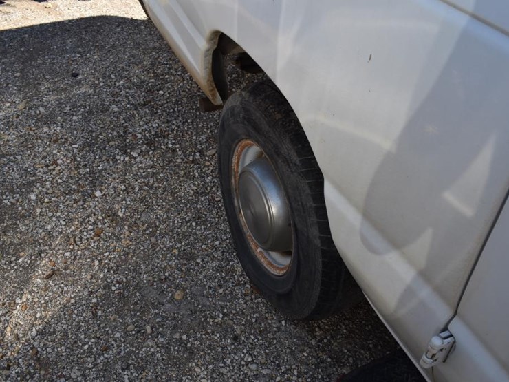 2005-ford-van-(not-running)-(vin-#-1ftns24w35hb29143)-(unknown-miles)-(titl-image-4