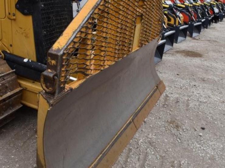 caterpillar-d1-image-3