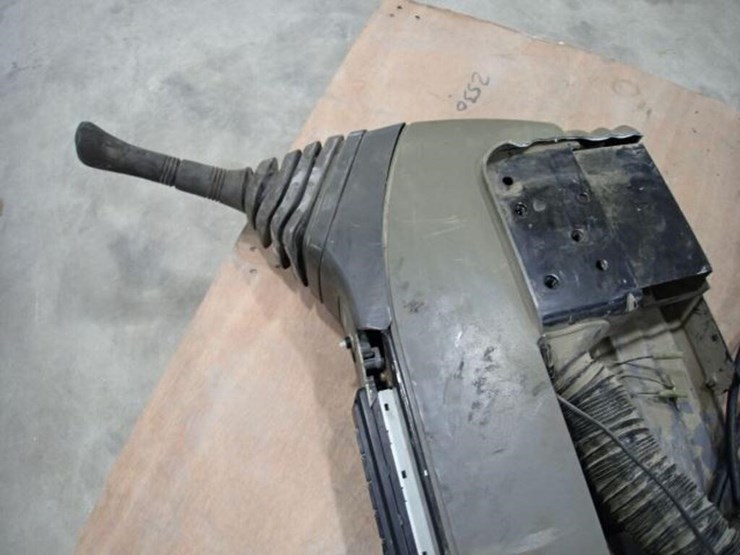 john-deere-120-image-16