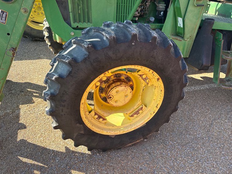 john-deere-6110-image-8