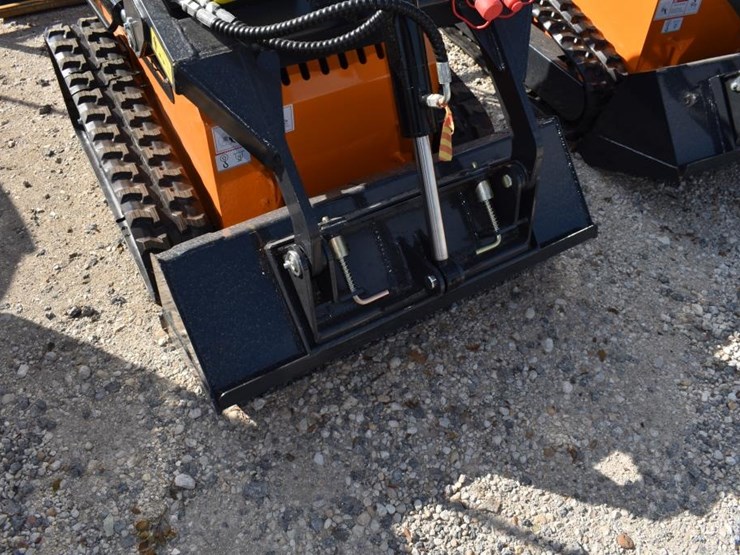 lhr-ht380-q1-mini-skid-steer-(serial-#-not-found)-(k)-image-3