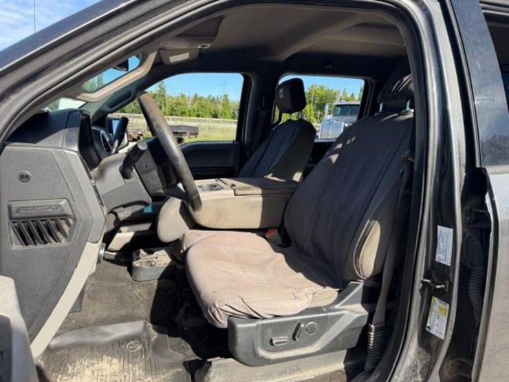 2018-ford-f150-xlt-image-22