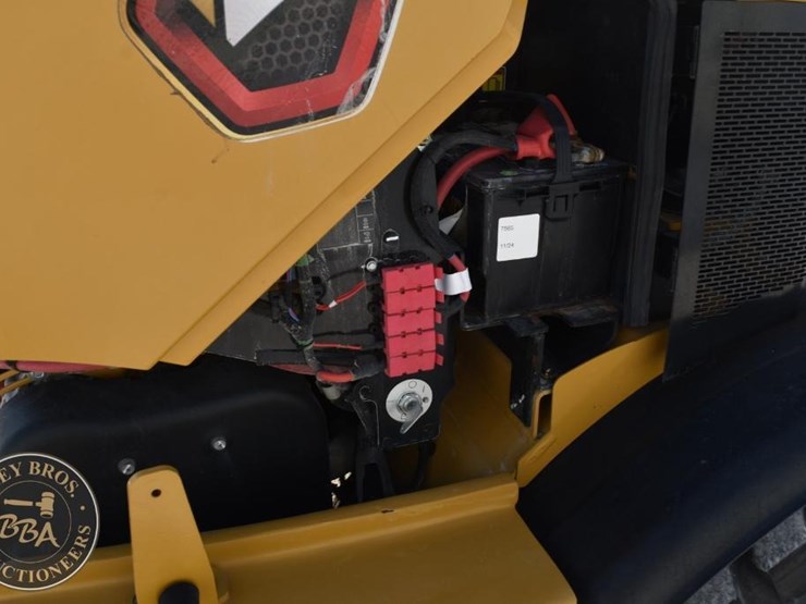 2021-caterpillar-906m-image-29