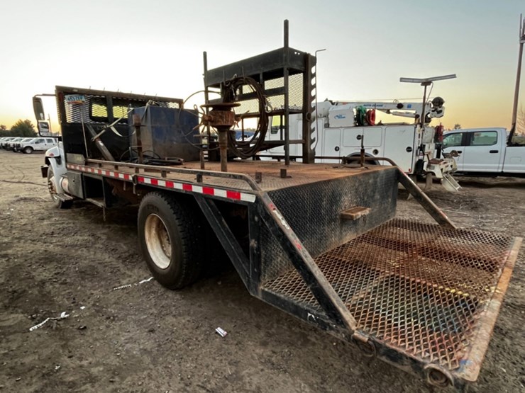 2013-international-durastar-4300-image-7