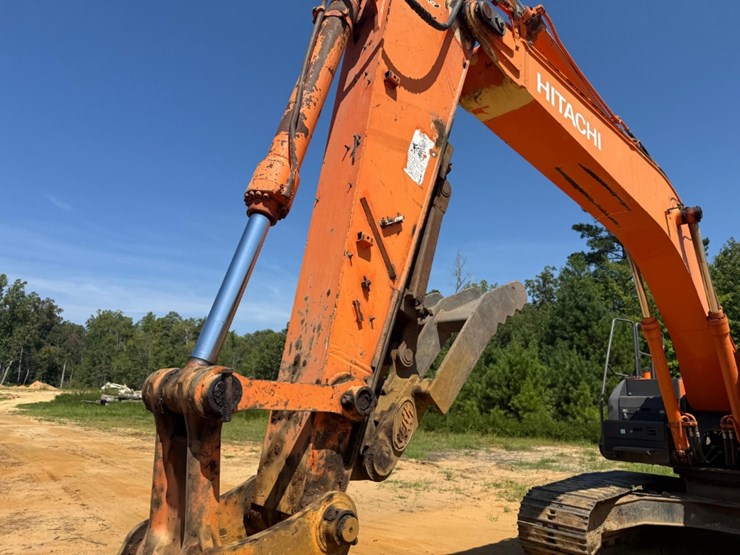 2015-hitachi-zx250-lc-6-image-5