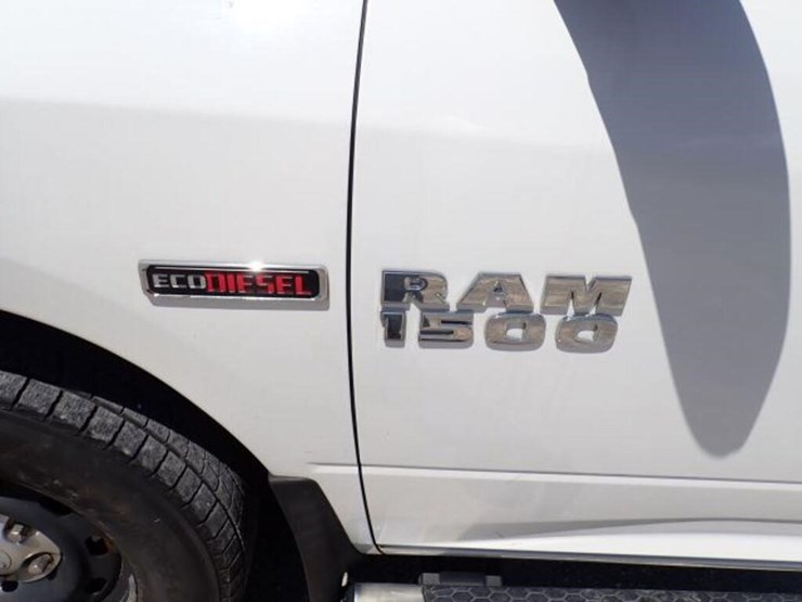 2016-dodge-1500-image-9